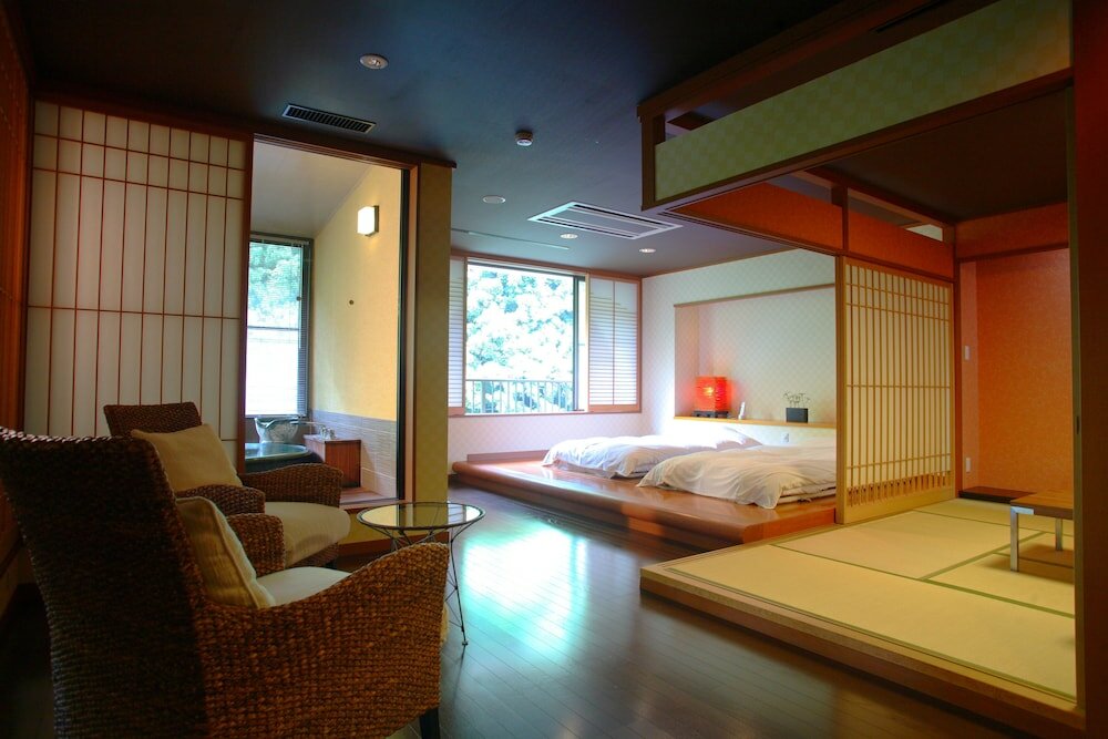 Фото Yamanaka Onsen Ohanami Kyubei