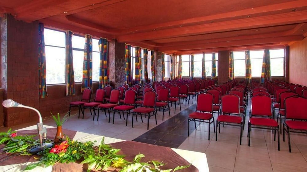 Фото Lal Hotel and SPA