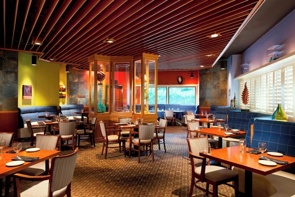 Фото Four Points by Sheraton Bakersfield