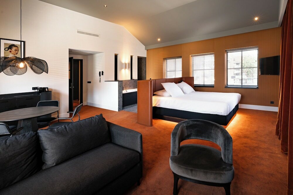 Фото Theaterhotel De Oranjerie