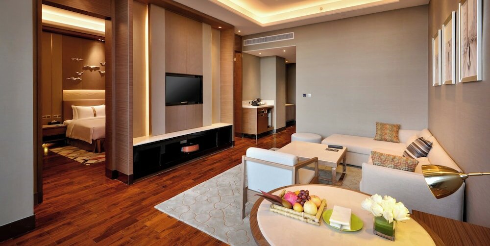 Фото Holiday Inn Haikou West Coast