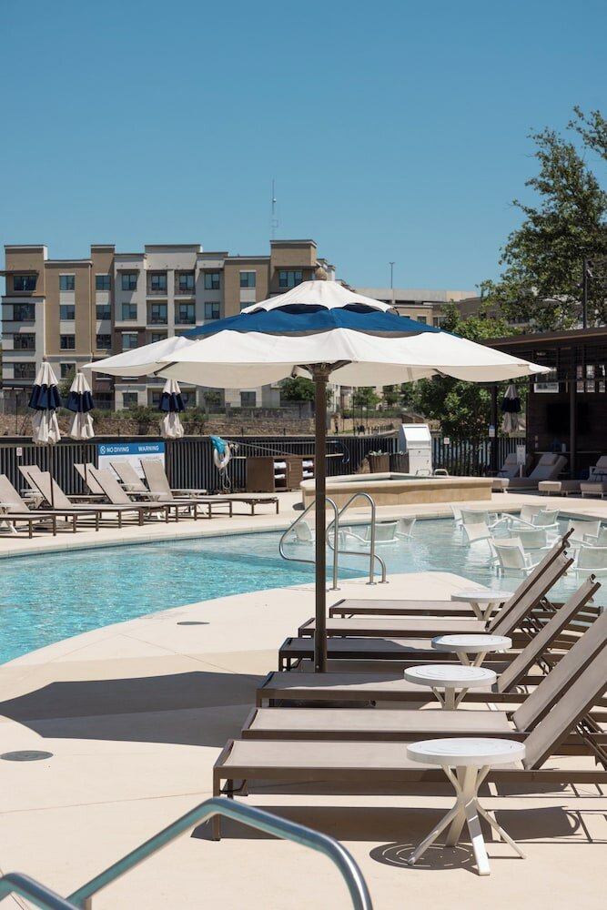 Фото Omni Las Colinas Hotel