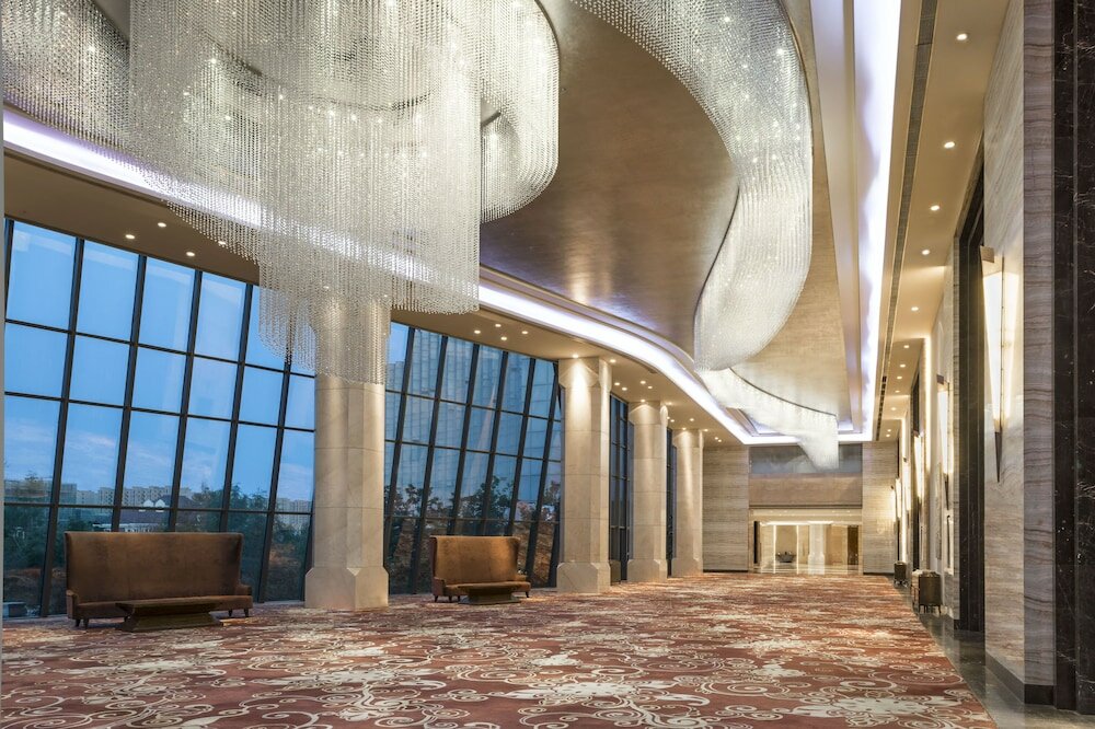 Фото Sheraton Changchun Jingyuetan Hotel