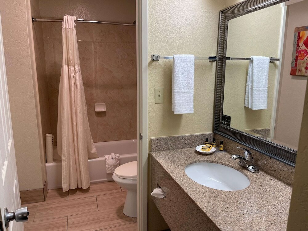 Фото Best Western Plus Pleasanton Inn