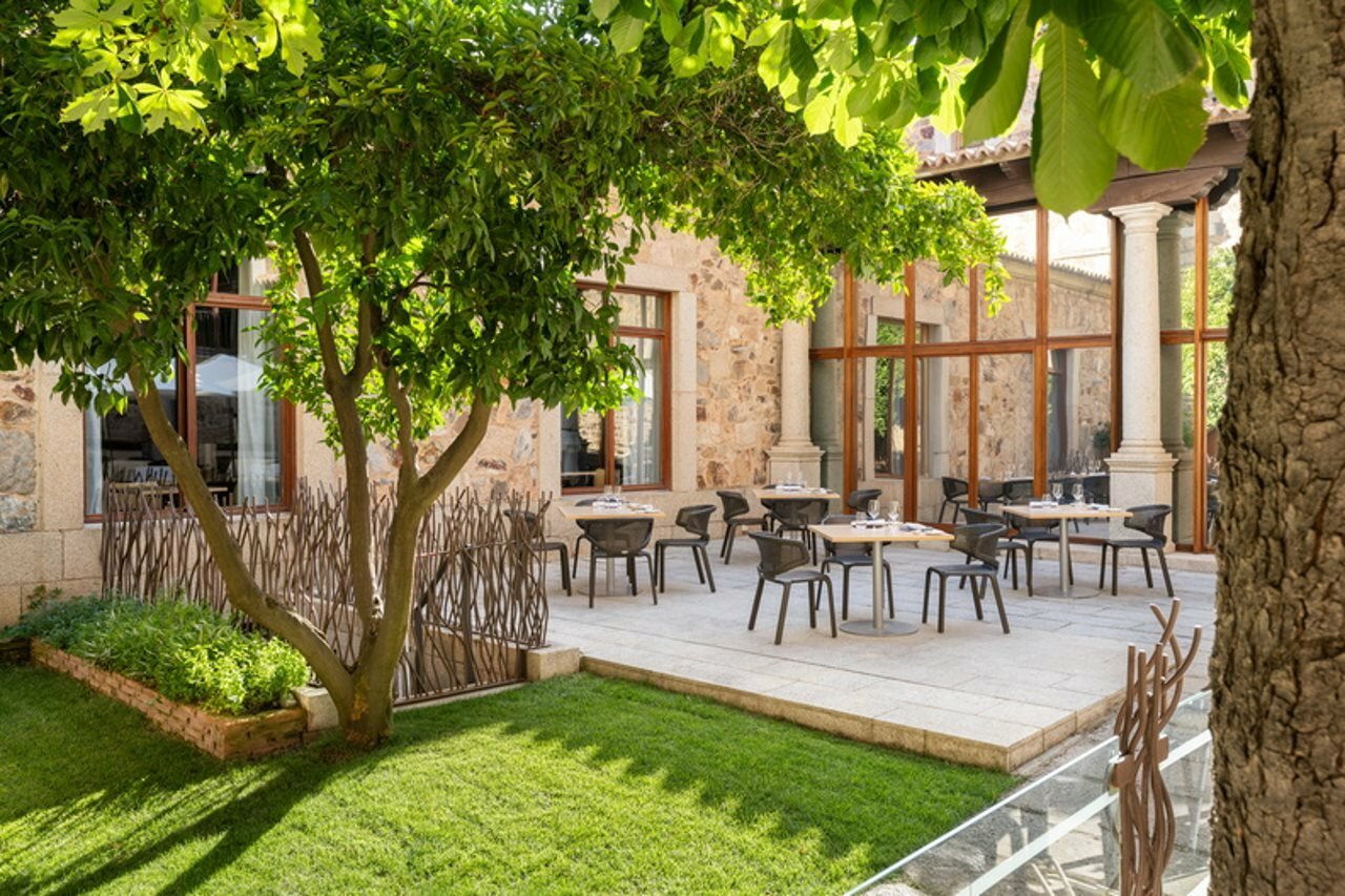 Фото Отель Parador de Cáceres