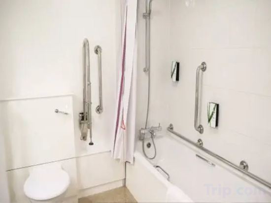 Фото Premier Inn Grimsby