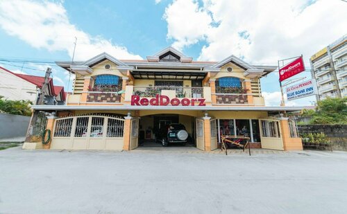 Гостиница RedDoorz @ Tamarind Street Angeles City в Провинции Пампанга