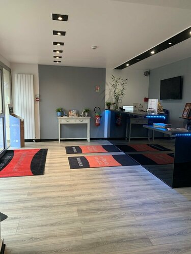 Гостиница H& xF4; tel Au Relais des Lilas в Партене