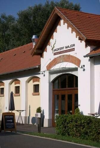 Гостиница Vadkert Major в Ваше