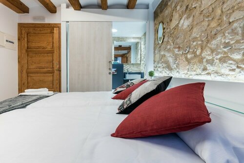 Хостел Hostal 977 в Таррагоне