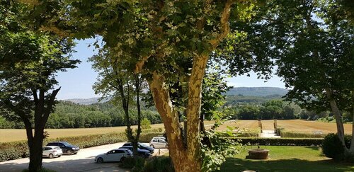 Гостиница Domaine de Valbrillant Chambres d'hôtes в Эксе-ан-Провансе