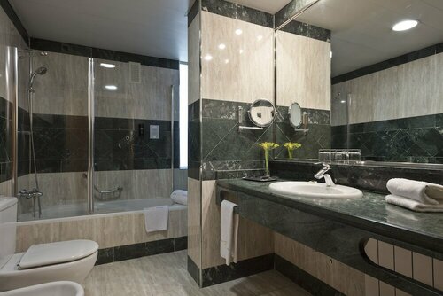 Гостиница Abba Sants Hotel в Барселоне