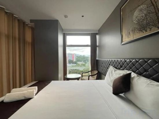 Фото Cebu Capitol Central Hotel & Suites powered by Cocotel