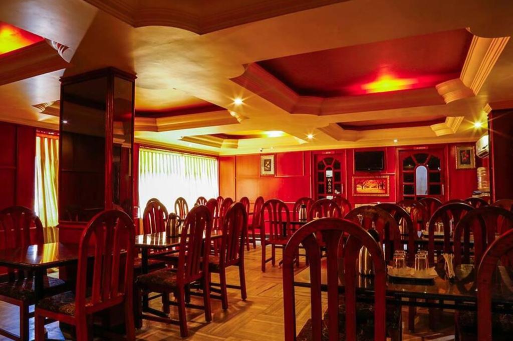 Фото Hotel Maadhini