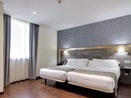 Фото Iberik Hotel Santo Domingo Plaza