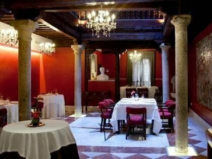 Гостиница Hotel Casa Urbana Adolfo в Толедо