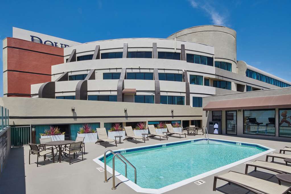 Фото DoubleTree by Hilton Fullerton