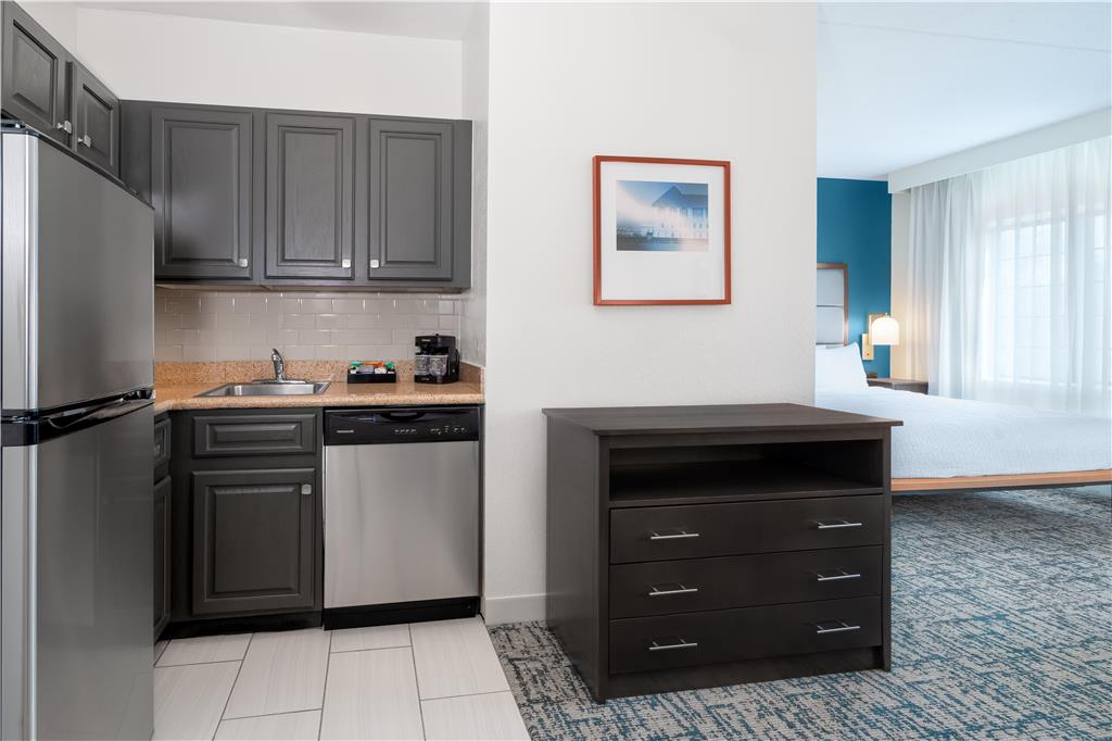 Фото Homewood Suites by Hilton Eatontown