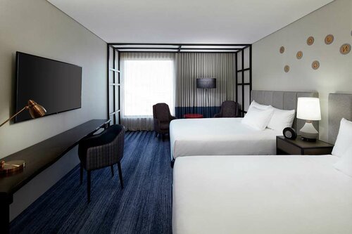 Гостиница DoubleTree by Hilton Montreal в Монреале