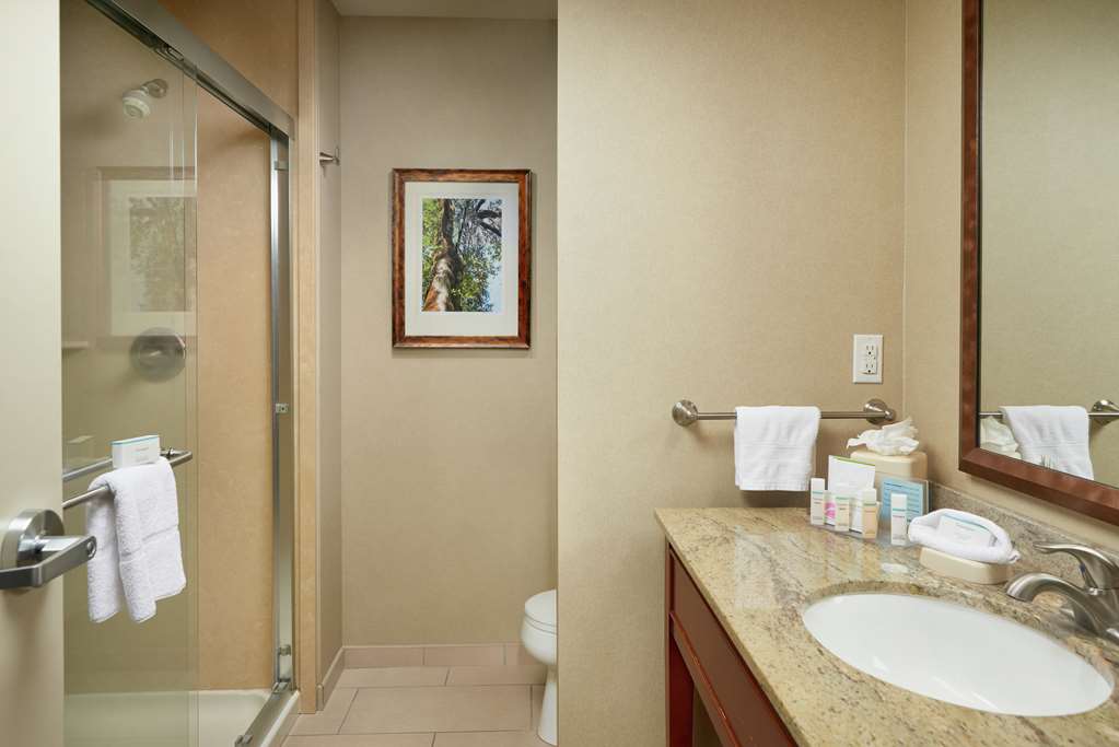 Фото Hampton Inn & Suites Salem, Or