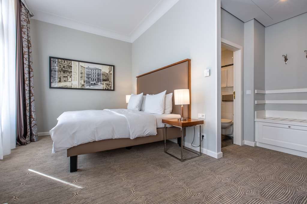 Фото Radisson Blu Schwarzer Bock Hotel