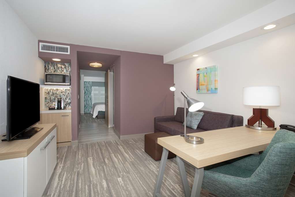 Фото Hilton Garden Inn Omaha Aksarben Village