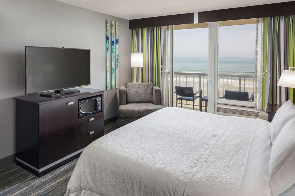 Фото Hampton Inn Daytona Beach/Beachfront