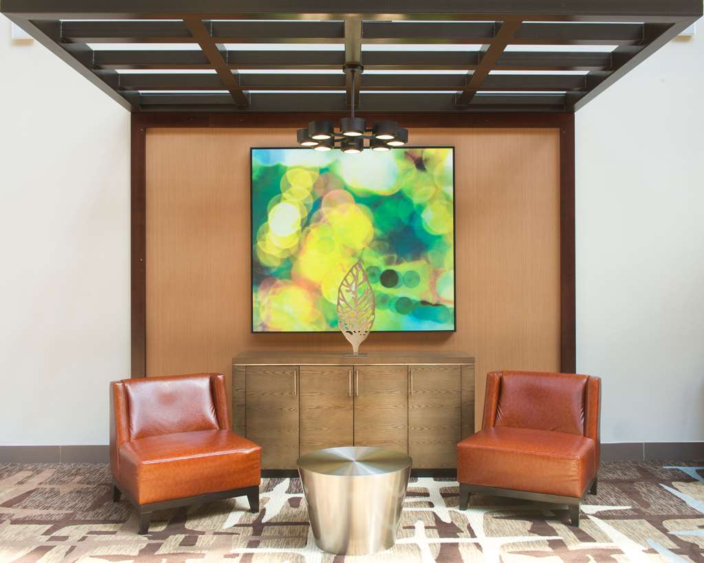 Фото Embassy Suites by Hilton Cincinnati Northeast Blue Ash