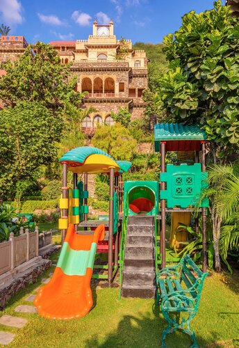 Гостиница Neemrana Fort-Palace