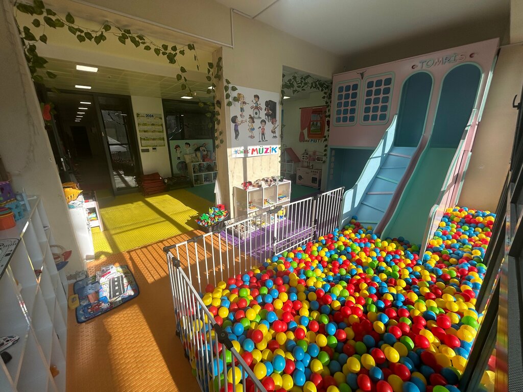 Children's developmental center Tomris Child Development Workshop, Korfez, photo