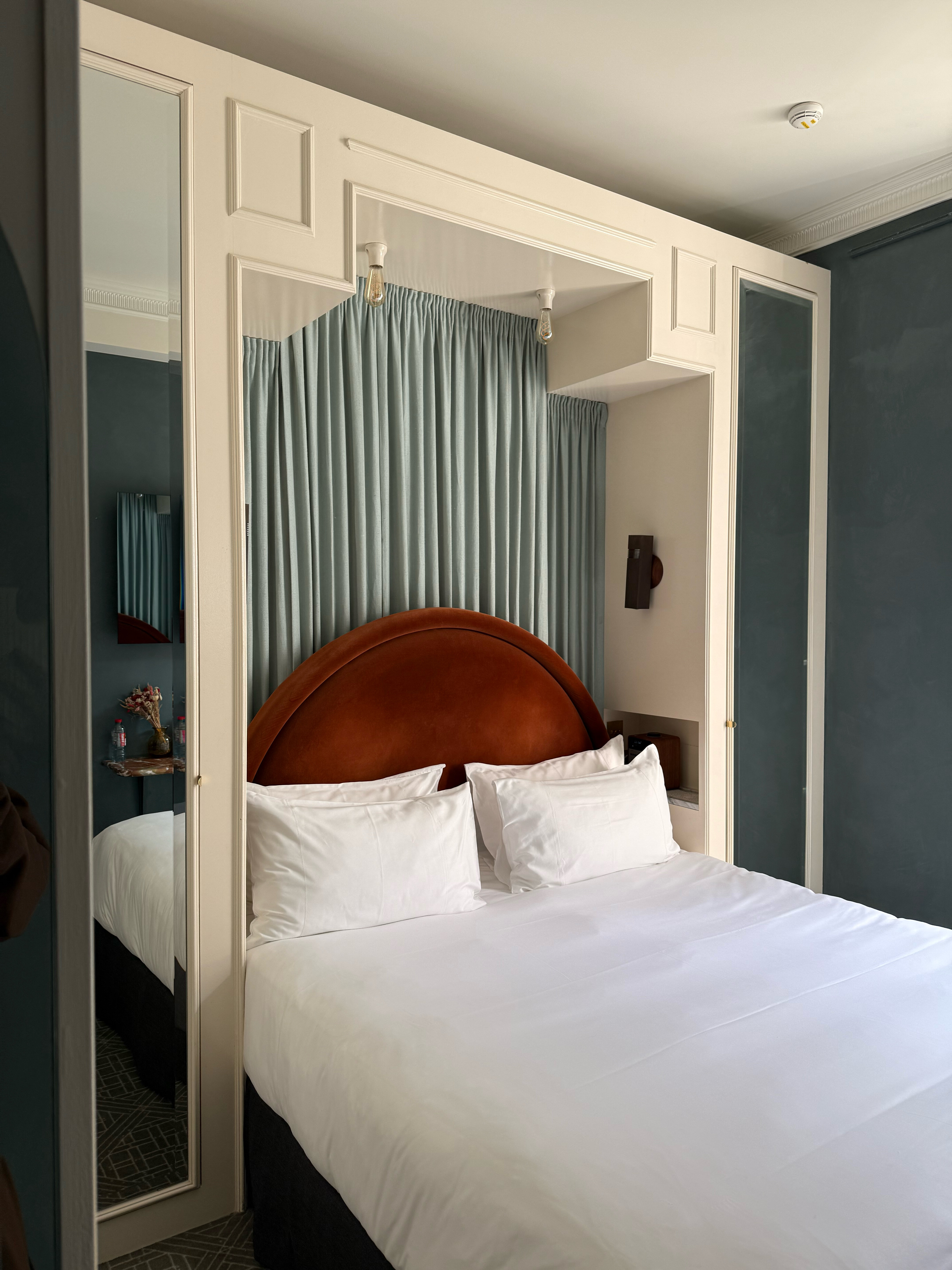 Фото Hôtel Des Grands Boulevards