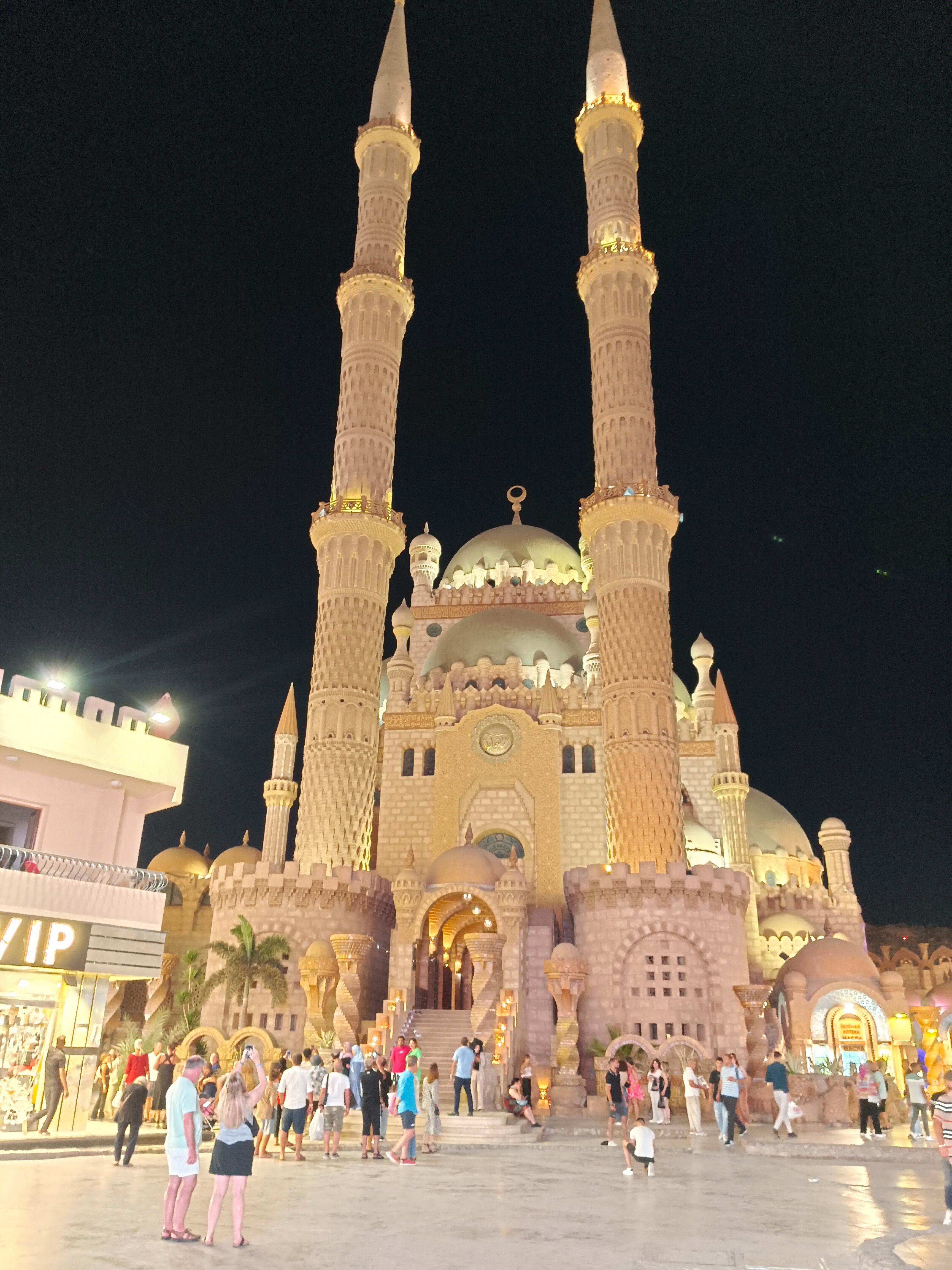 Фото Continental Plaza beach Resort