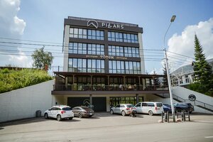 Гостиница Пилларс