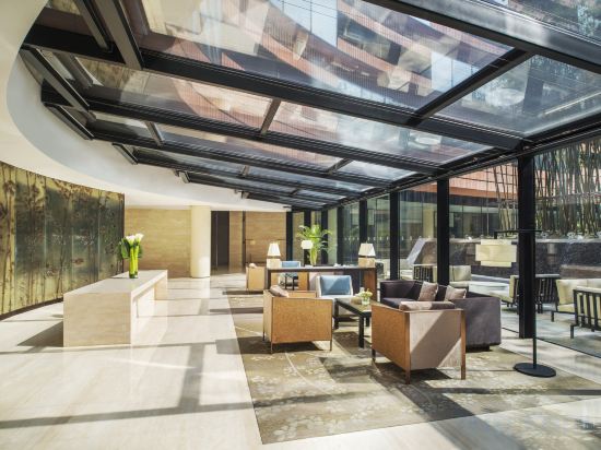 Фото Hualuxe Shanghai Twelve at Hengshan