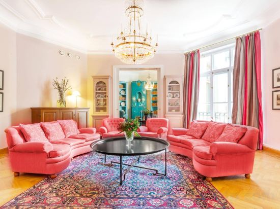 Фото The Sparrow Hotel