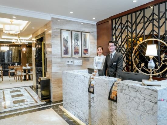 Фото Conifer Grand Hotel