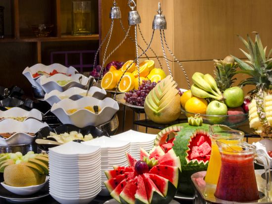 Фото Kempinski Nile Hotel Cairo