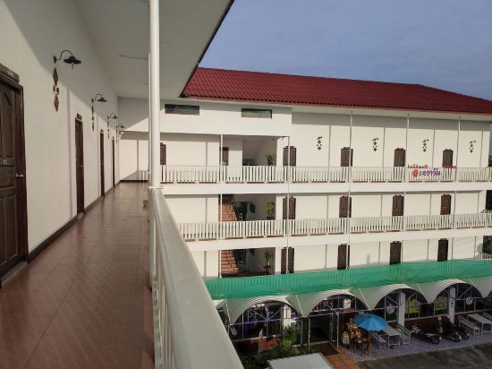 Фото Erawan Place Hotel