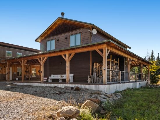 Фото The Big House at Bunk House