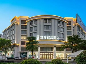 Elong Anyun Hotel (Intersection of Fengchun Road and Kou'an Road), hotel