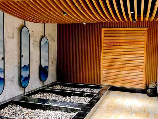 Фото Wah Fu Hotel