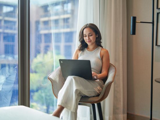 Фото Courtyard by Marriott Bangkok Suvarnabhumi Airport