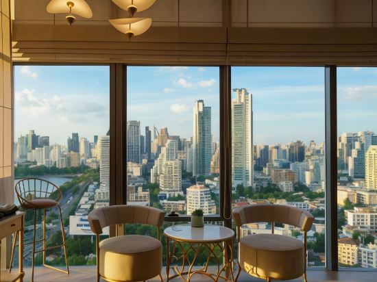 Фото Wyndham Bangkok Queen Convention Centre