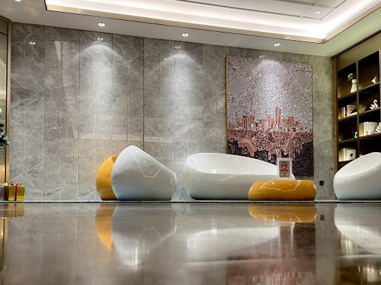 Фото Baiyun City Hotel (Guangzhou Railway Station Subway Branch)