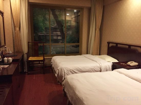 Фото Beijing Huaiyangcun Business Hotel