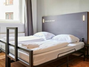 Хостел A&O Hamburg Reeperbahn
