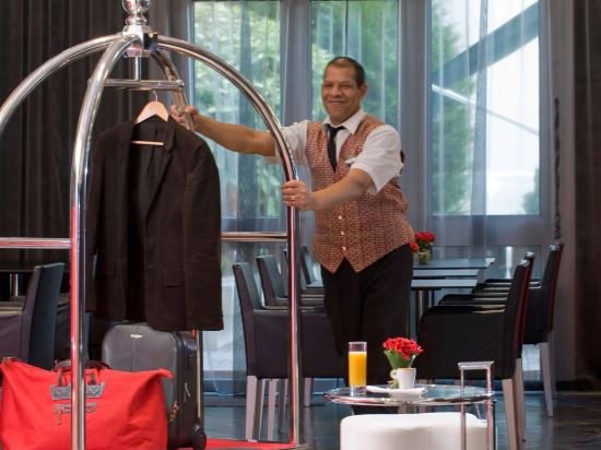 Фото Voco Paris Montparnasse, an Ihg Hotel