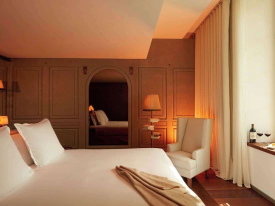 Фото Mondrian Bordeaux Les Carmes