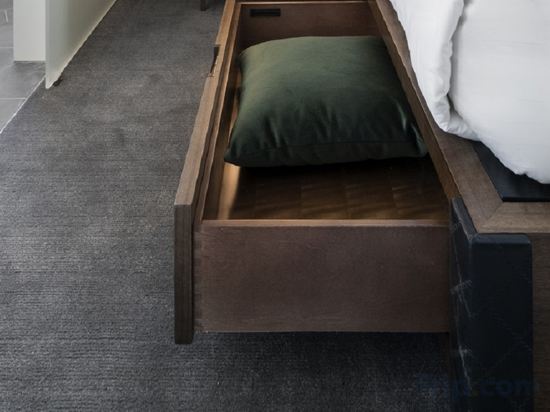 Фото LondonHouse Chicago, Curio Collection by Hilton