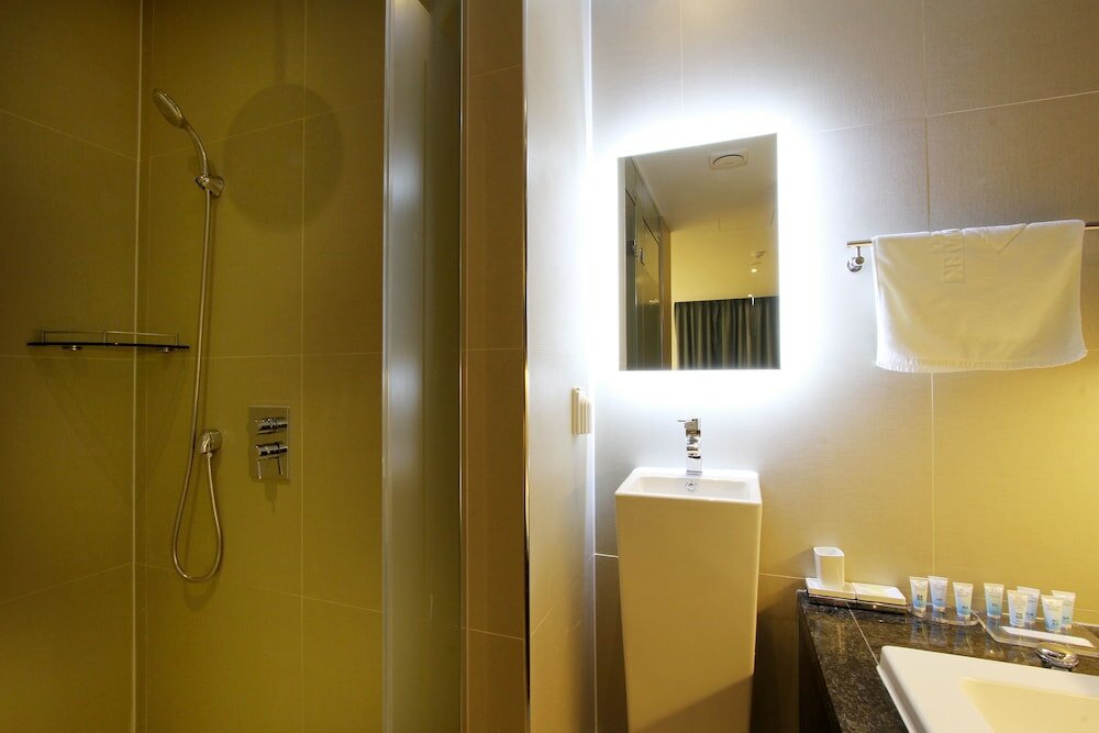 Фото Royal Prime Hotel